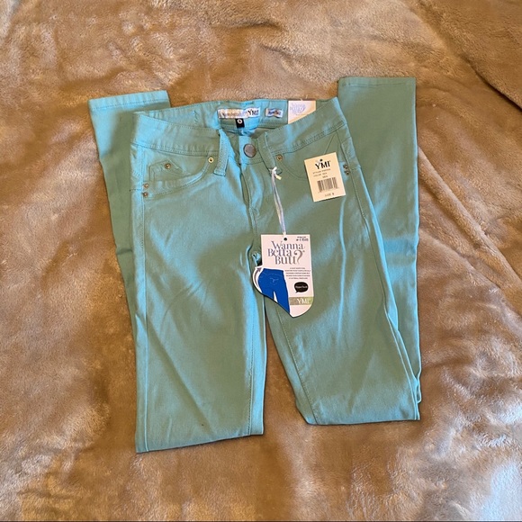 YMI WannaBettaButt Hyper Twill Skinny Pant - Sea - Picture 4 of 8